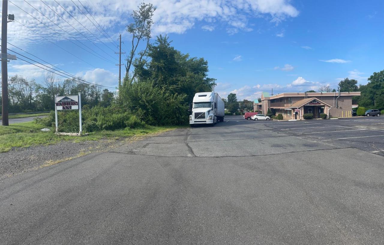 Travelers Inn South Brunswick Terrace Esterno foto