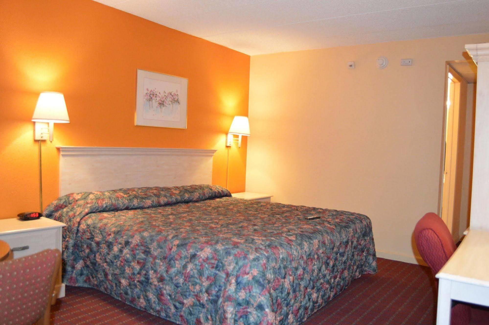 Travelers Inn South Brunswick Terrace Esterno foto