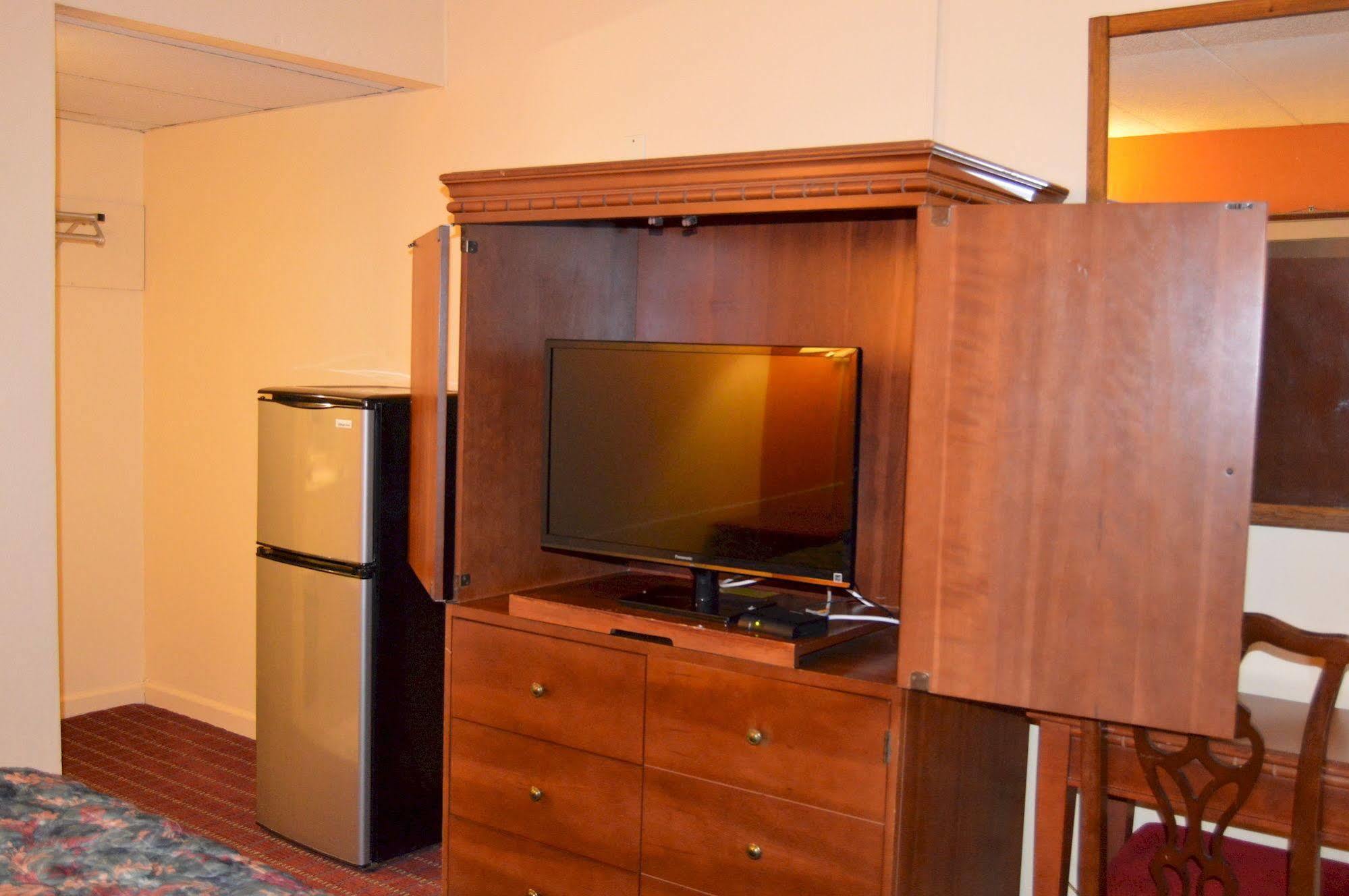 Travelers Inn South Brunswick Terrace Esterno foto